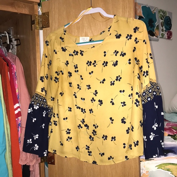 Sienna Sky Floral Blouse - Picture 3 of 6